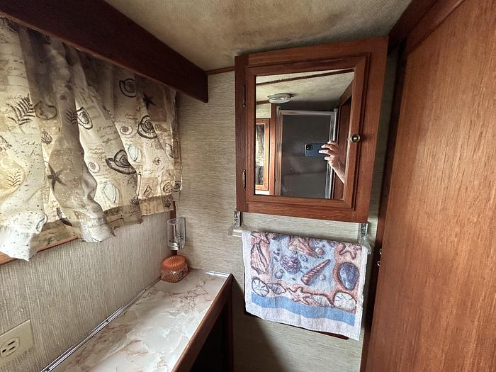 Used 1986 Marinette 39' Double Cabin