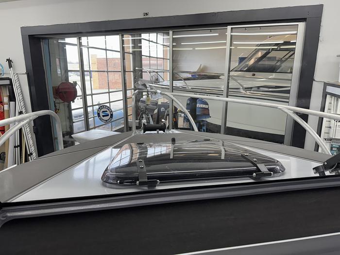 2025 Extreme Boats  696 Game King