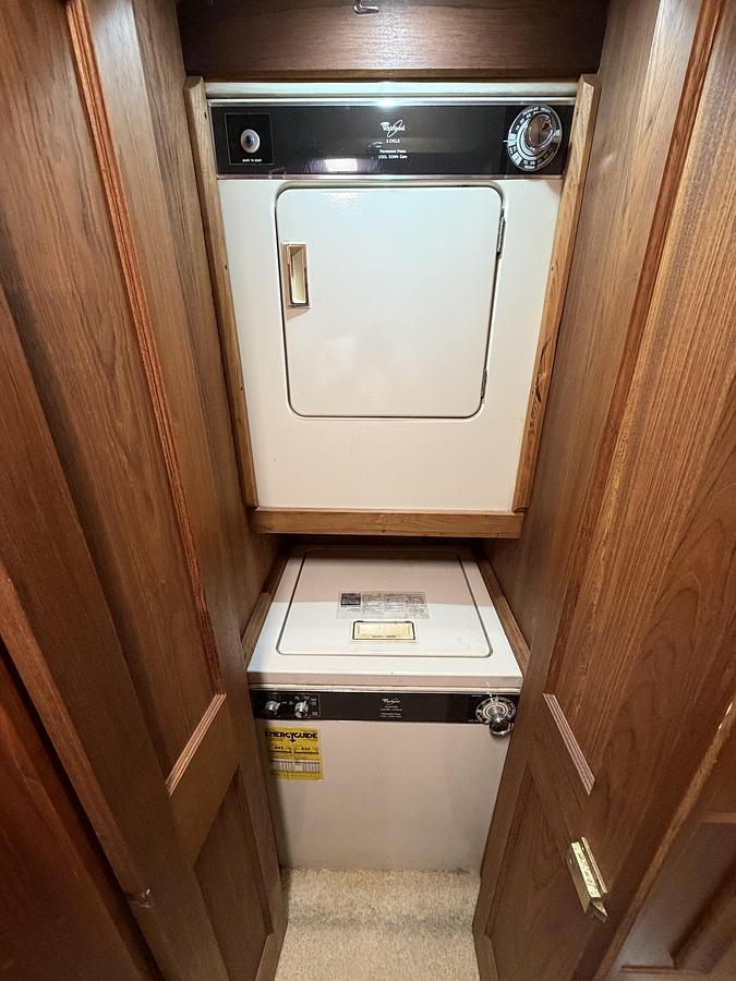Used 1986 Viking 48 Motor Yacht
