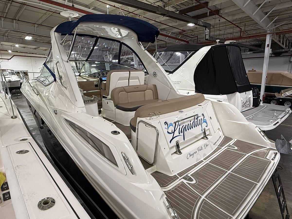 Used 2017 Sea Ray 330 Sundancer