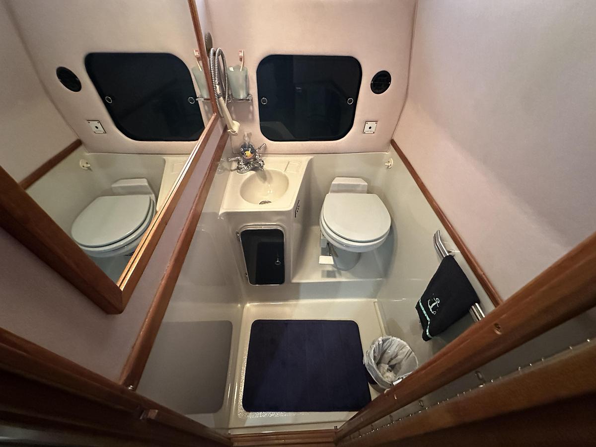 Used 1987  Sea Ray 340 Sundancer