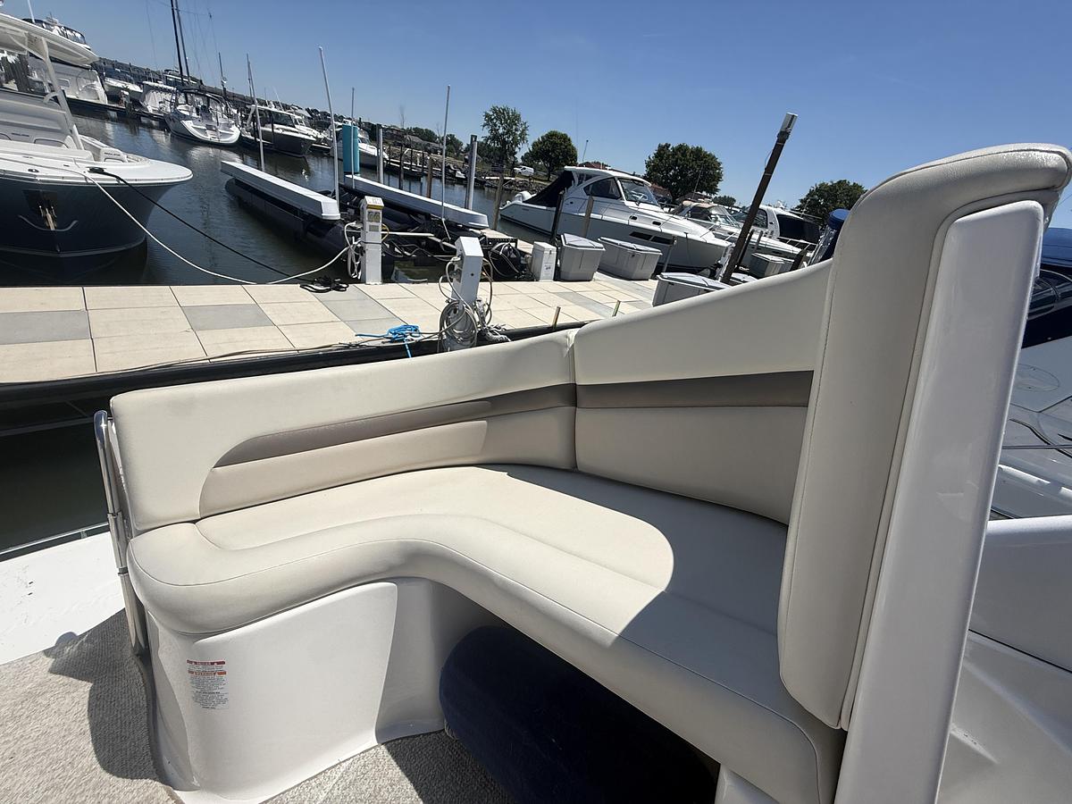 Used 2009 Chaparral 330 Signature