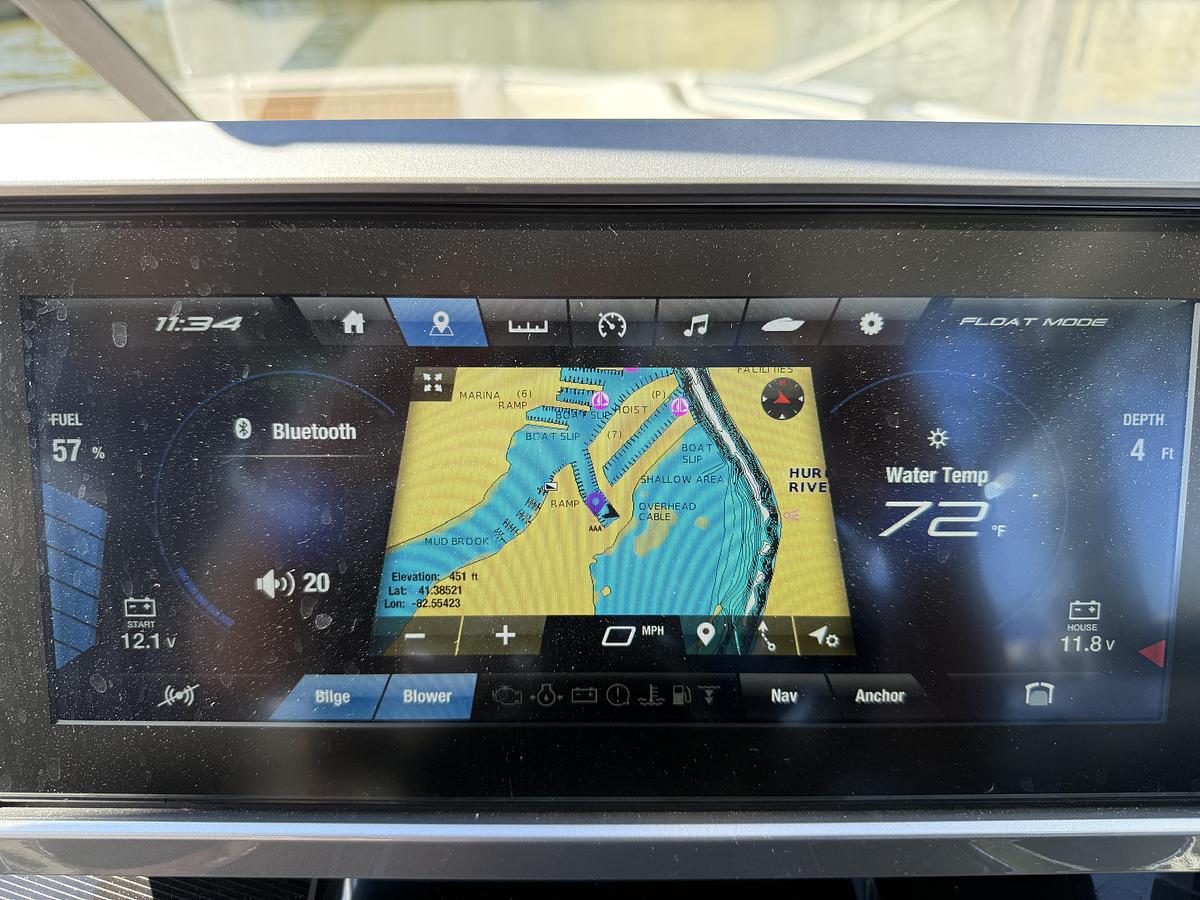 Used 2023 Yamaha 252 SD