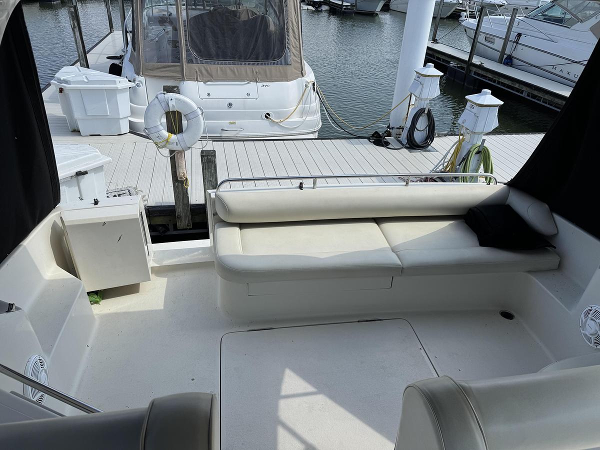 Used 1990 Silverton 34 Express