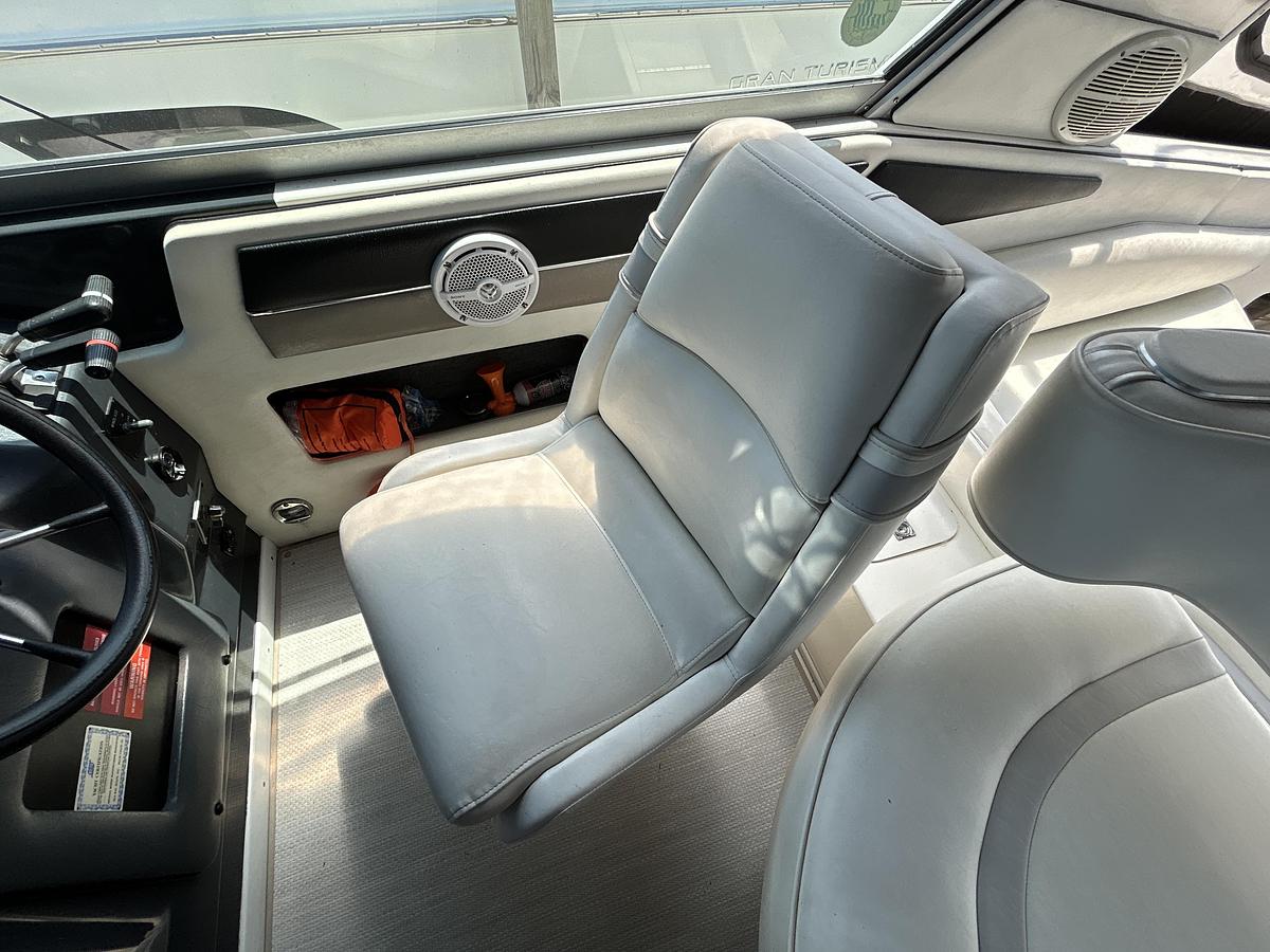 Used 1993 Sea Ray 440 Sundancer