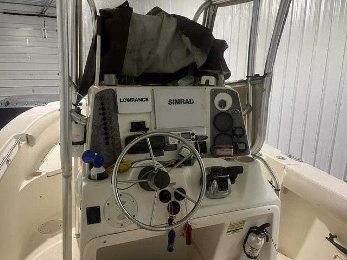 Used 2005 Trophy 2502 Pro