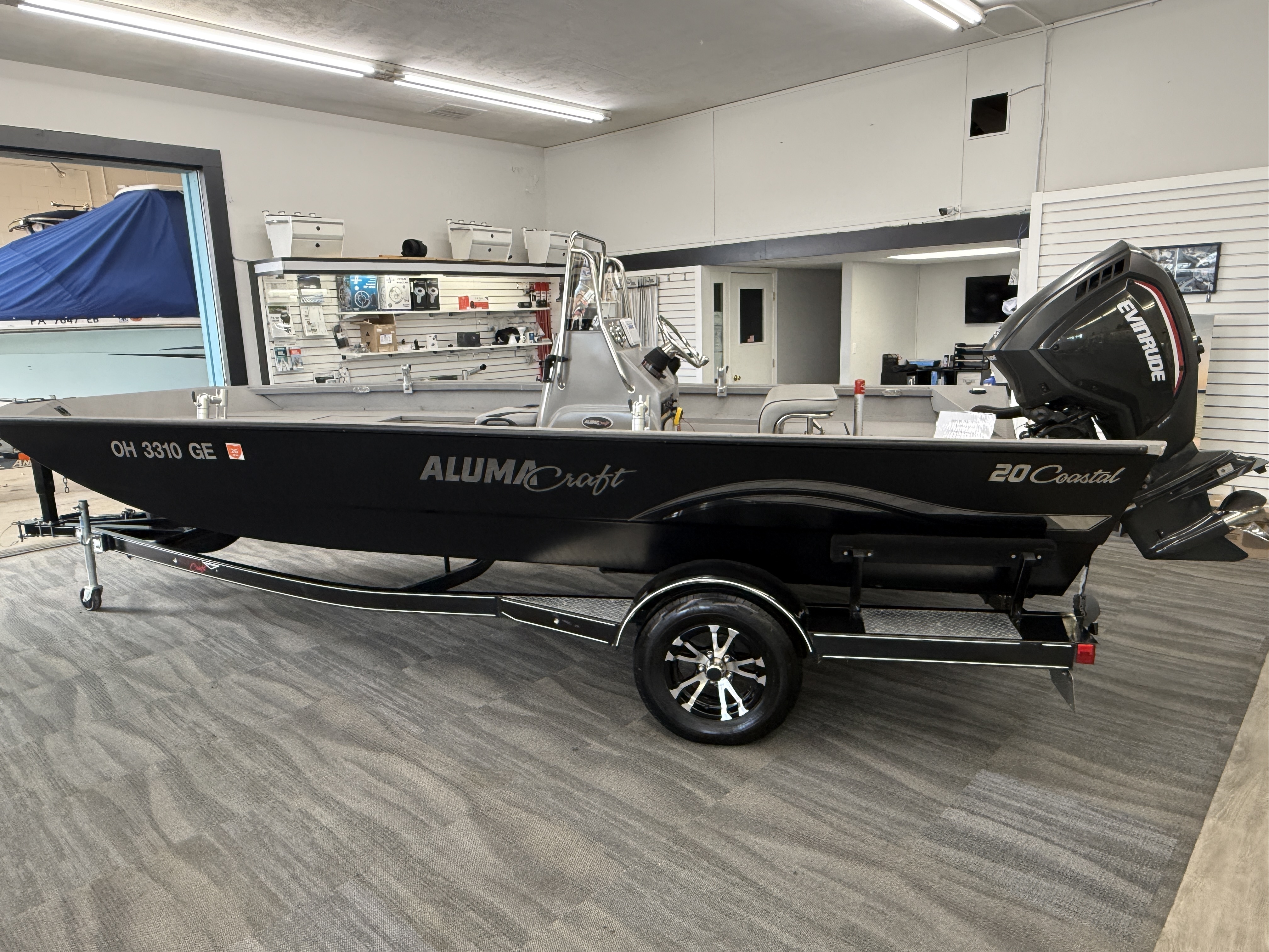 Used 2020 Alumacraft 20 Bay