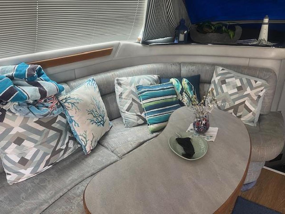 Used 1991 Sea Ray 370 Sedan Bridge