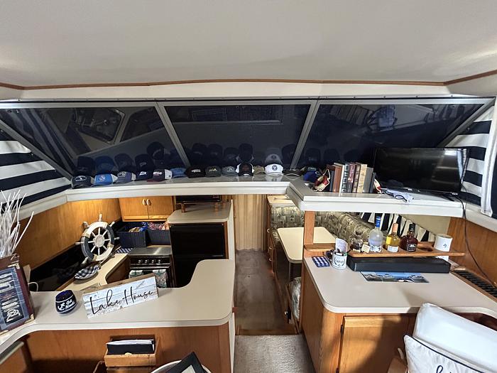 Used 1990 Silverton  40 Motor Yacht