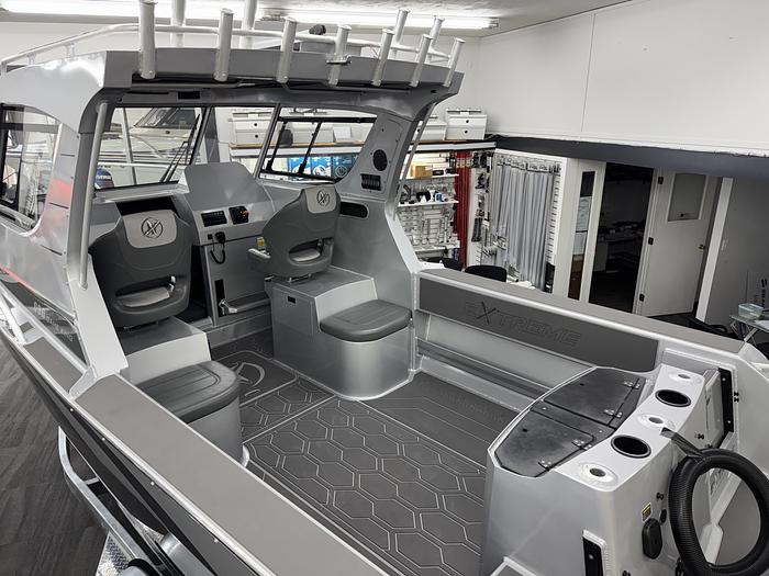 2025 Extreme Boats  696 Game King