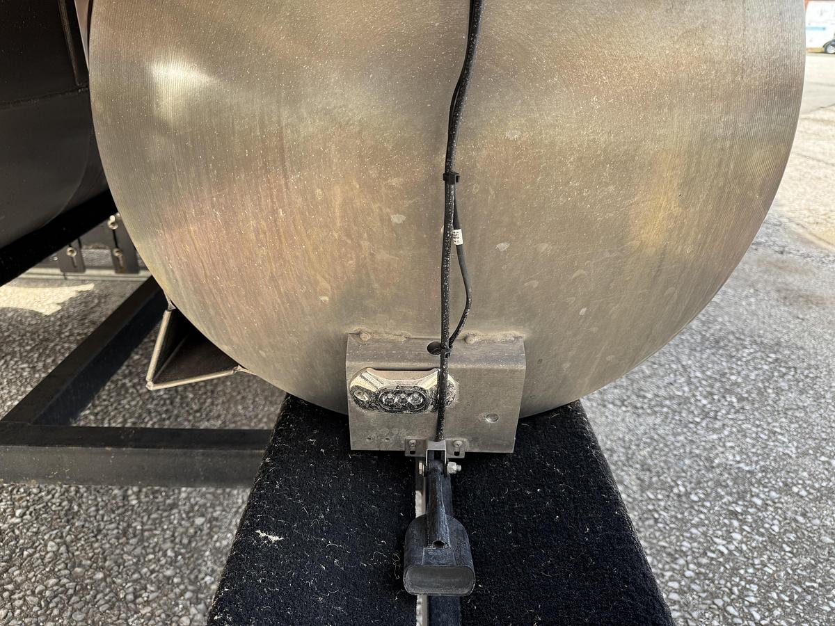 Used 2022 Harris  230 Solstice