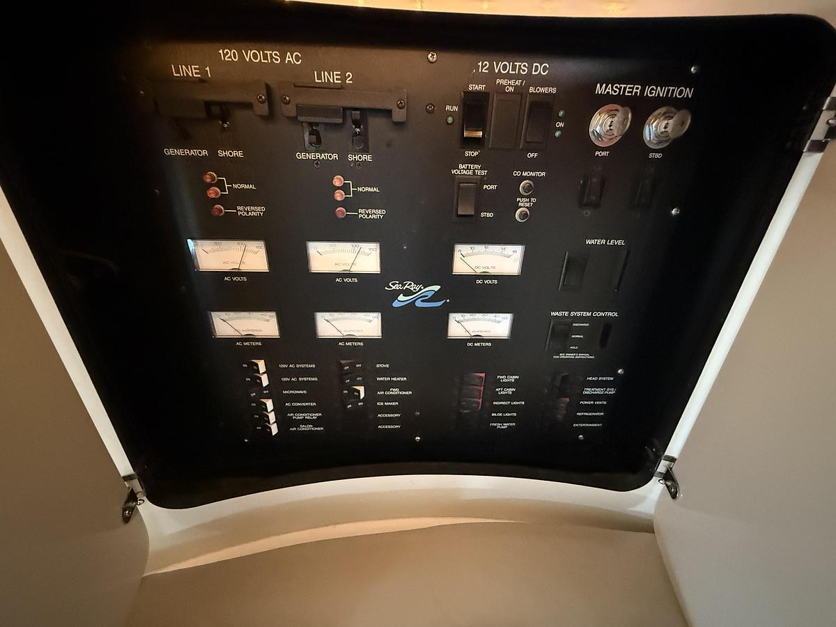 Used 1996 Sea Ray 400 Express Cruiser