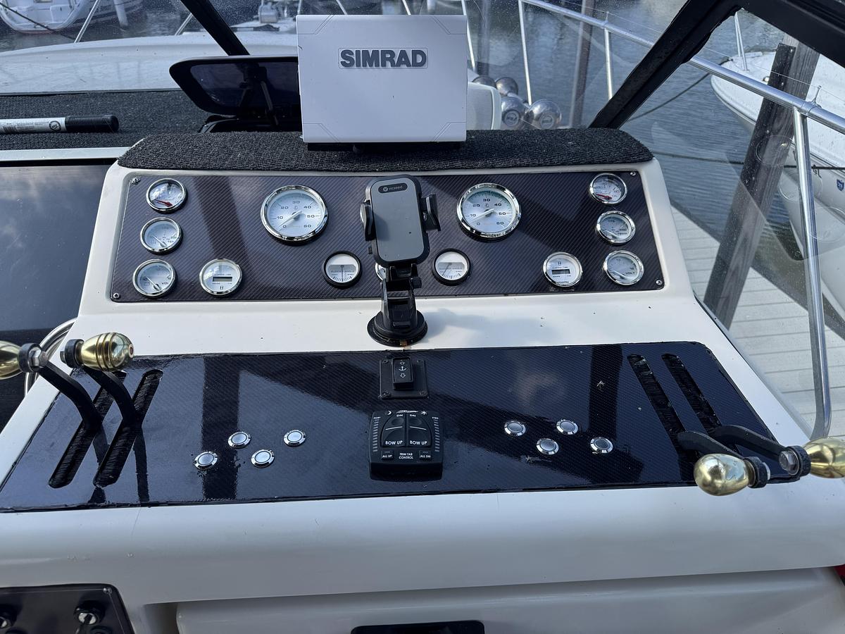 Used 1990 Silverton 34 Express