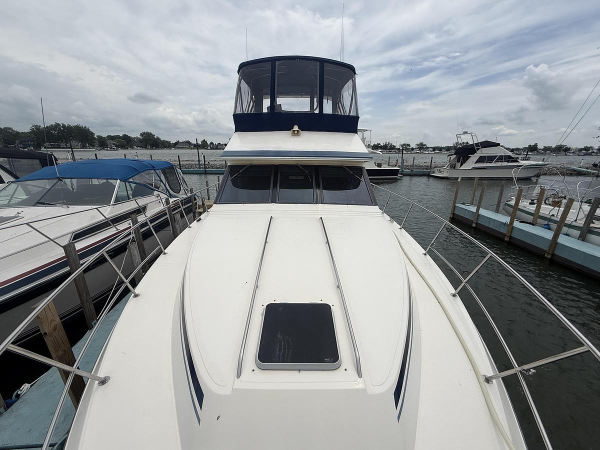 Used 1986 Sea Ray 410 Sundancer