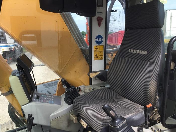 Used 2006 LIEBHERR R914B HDSL