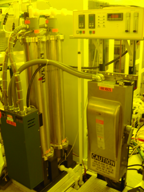 Used Verteq Automated P-Clean Plastic Wet Bench