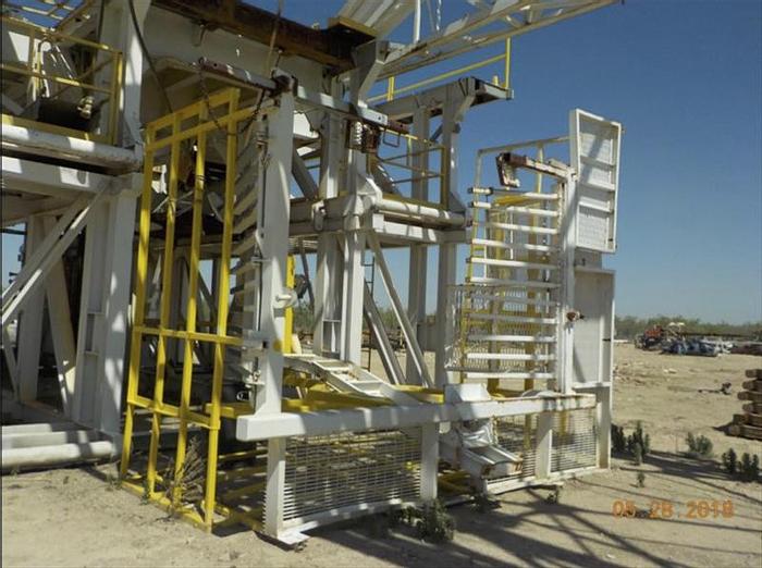 Used BDW 800-M1 / 1000 HP 350,000 lbs Pullback Drill Rig