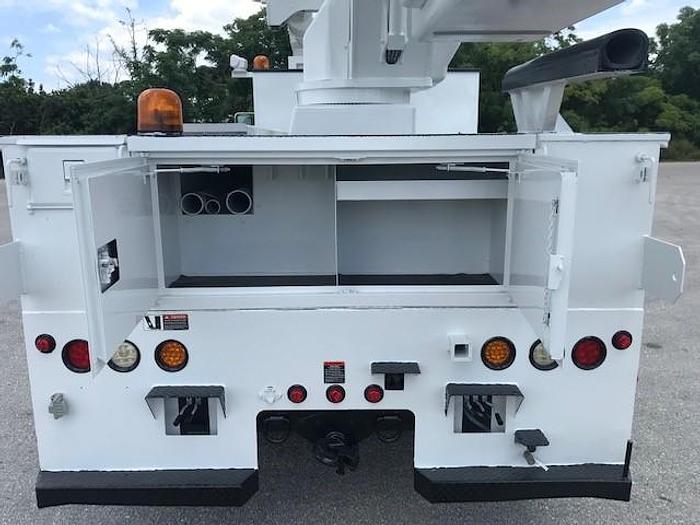 Used 2009 Ford F750 4x2 Utility Altec AM55-MH Over-Center Bucket Truck
