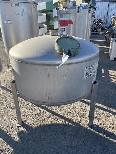 Used 200 Gallon Stainless Steel Storage Tank MFG Everfilt Model SSM48