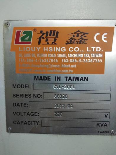 Used 2012 LIOUY HSING CNC-200L CNC LATHE MACHINE