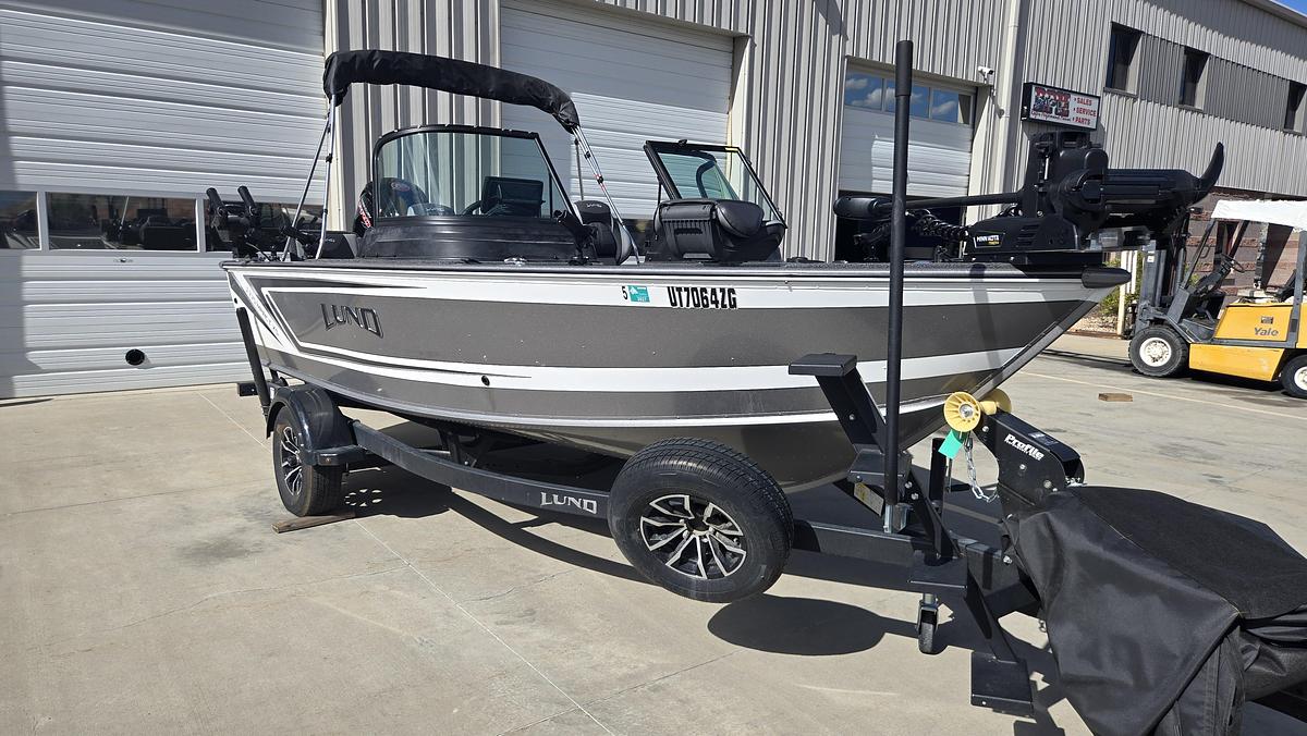 Used 2025 Lund 1775 Impact XS Sport