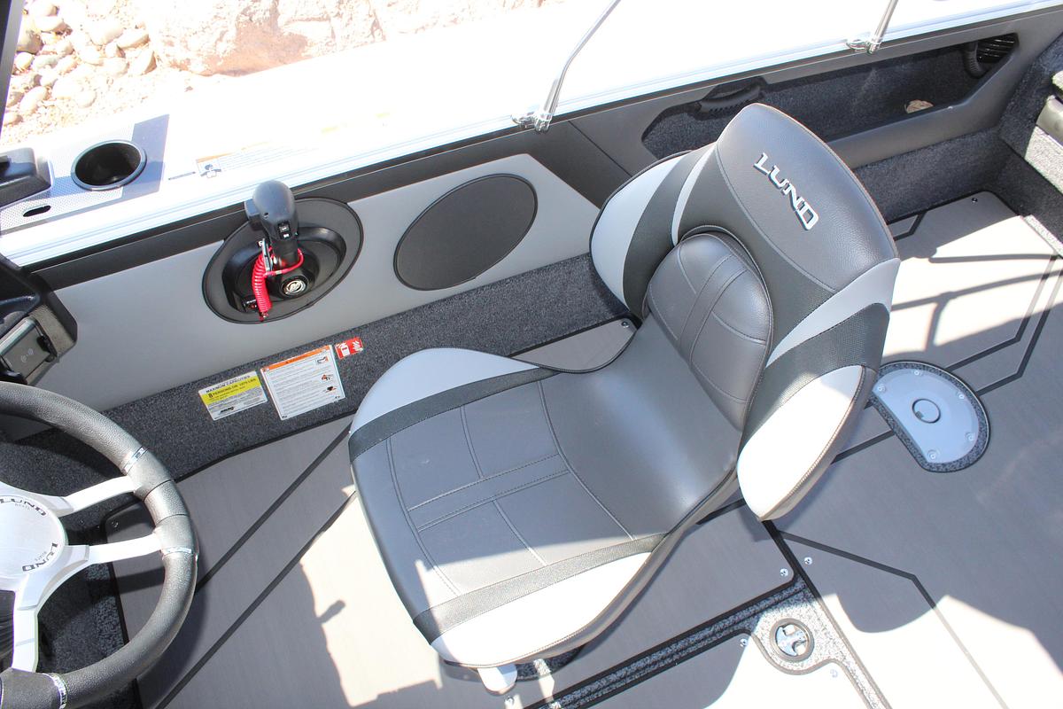 Used 2026 Lund 1875 Crossover XS Sport