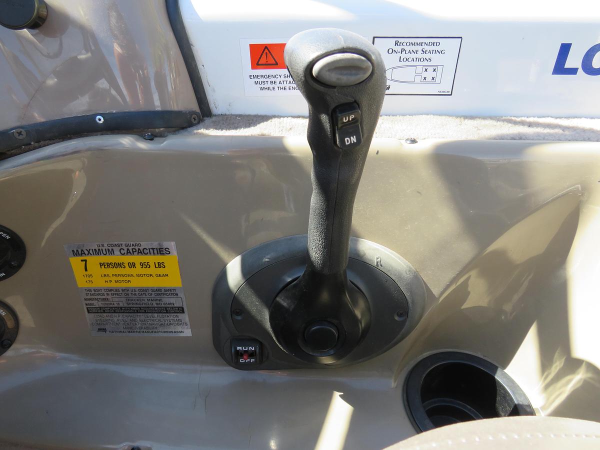 Used 2002 Tracker Tundra 18
