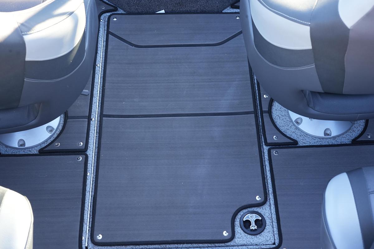 Used 2023 Lund 1875 Crossover XS Sport