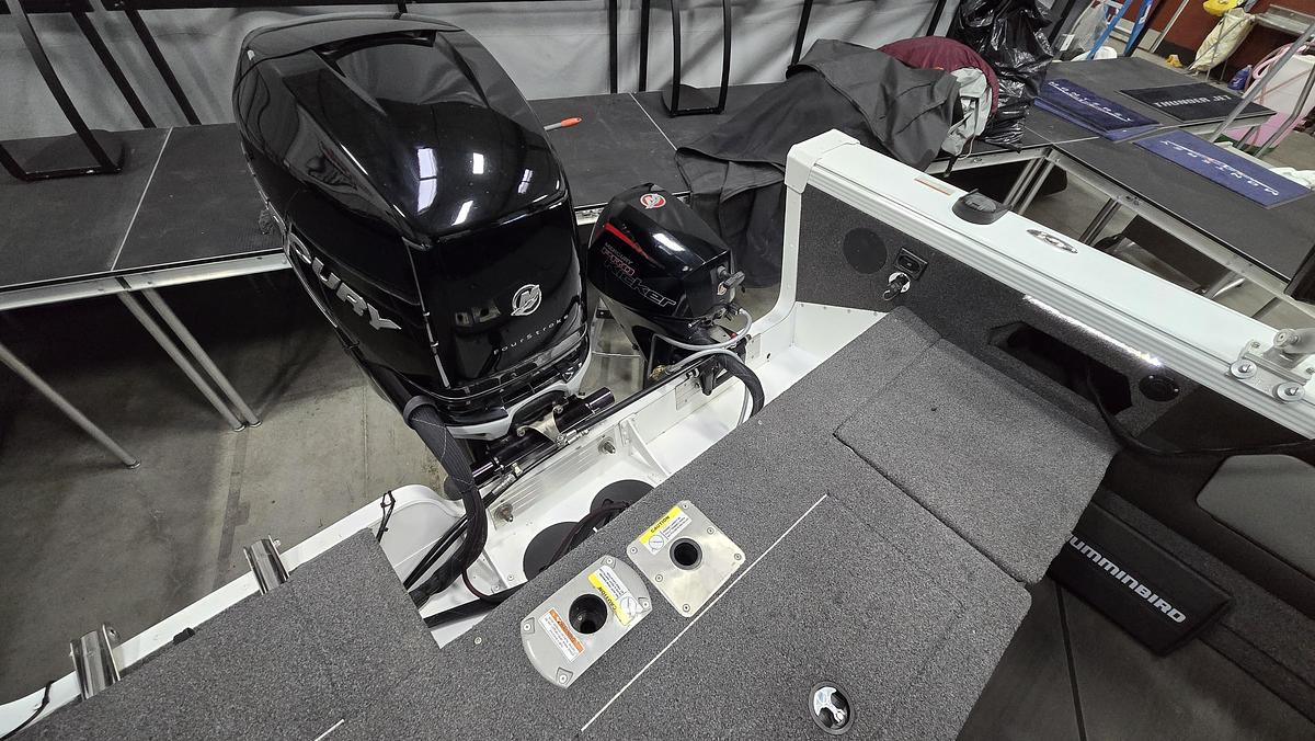 Used 2022 Lund 2275 Baron Sport