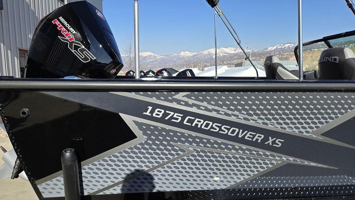 2025 Lund 1875 Crossover XS Sport