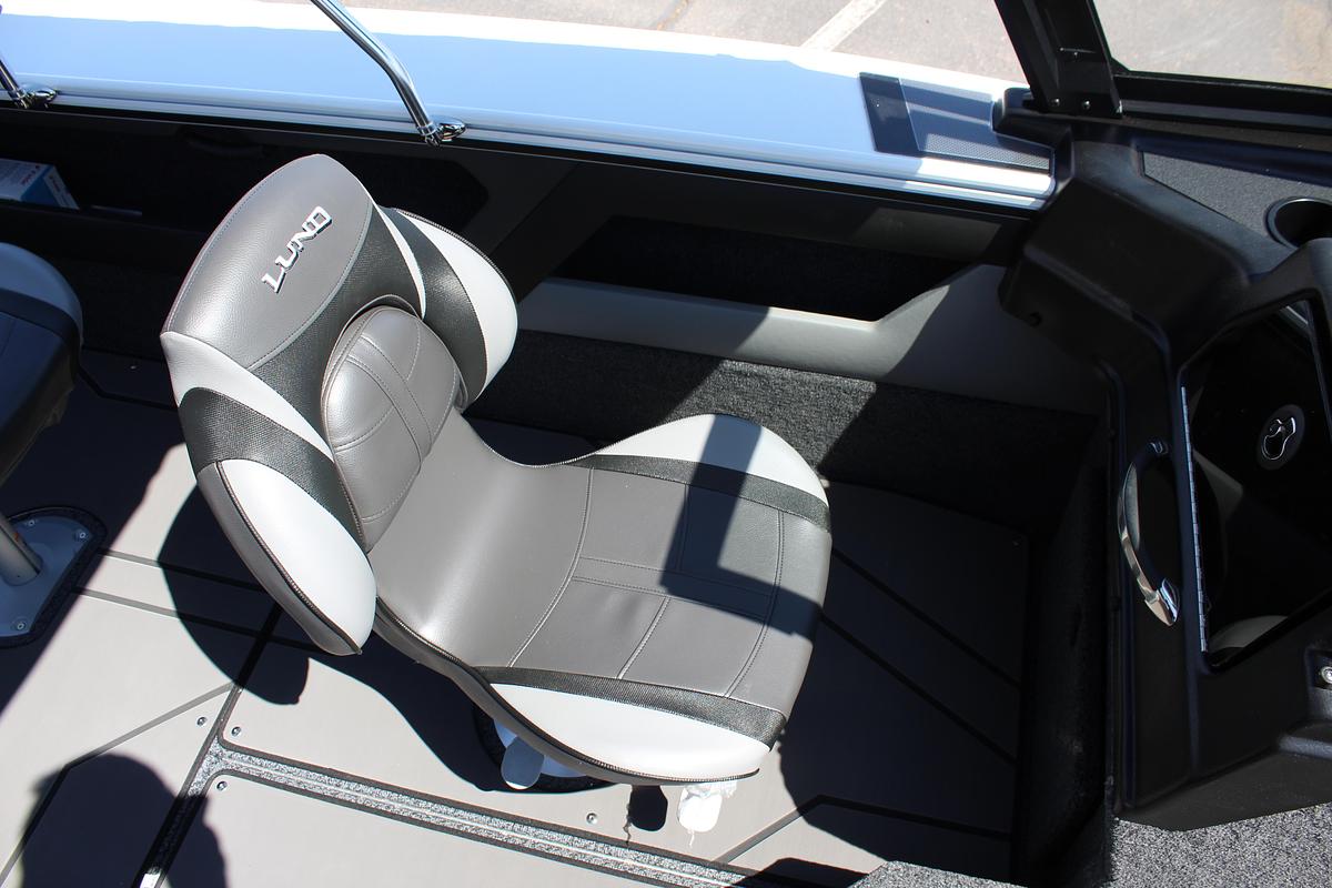 Used 2026 Lund 1875 Crossover XS Sport