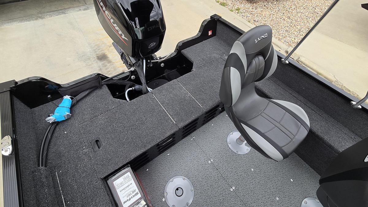 2026 Lund 1650 Angler Sport