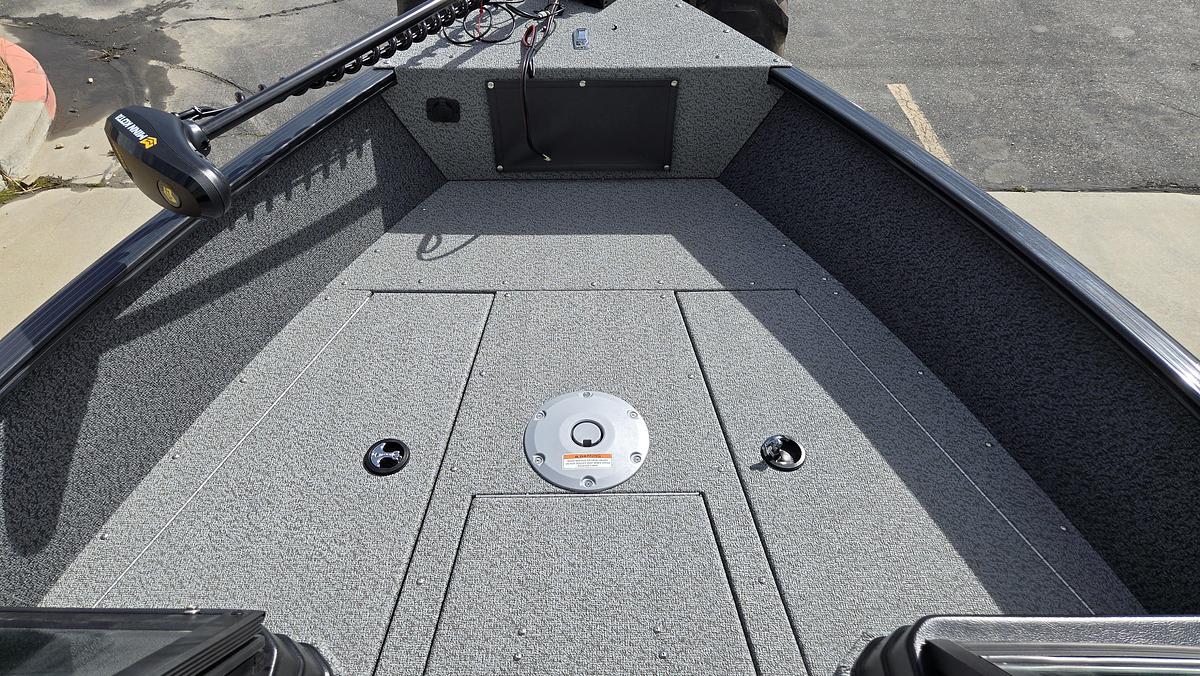 2026 Lund 1775 Adventure Sport