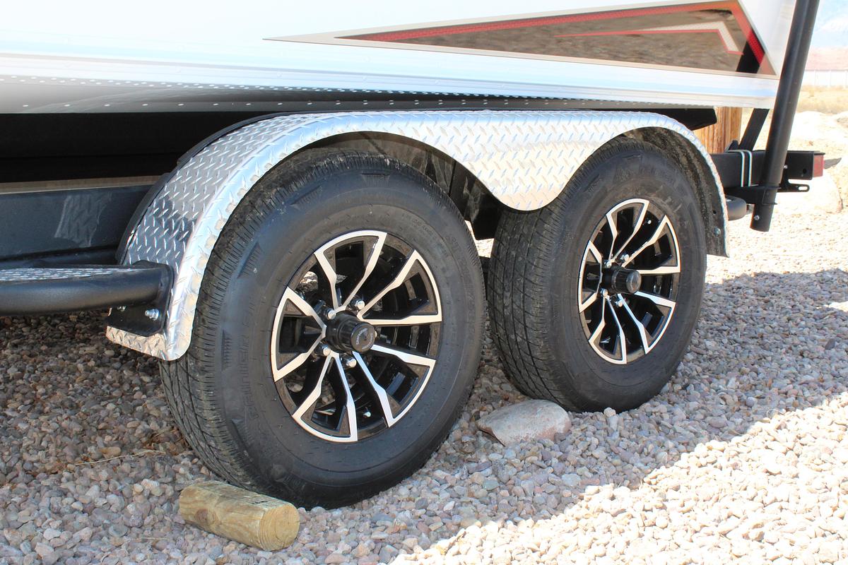 Used 2026 Lund 1875 Crossover XS Sport