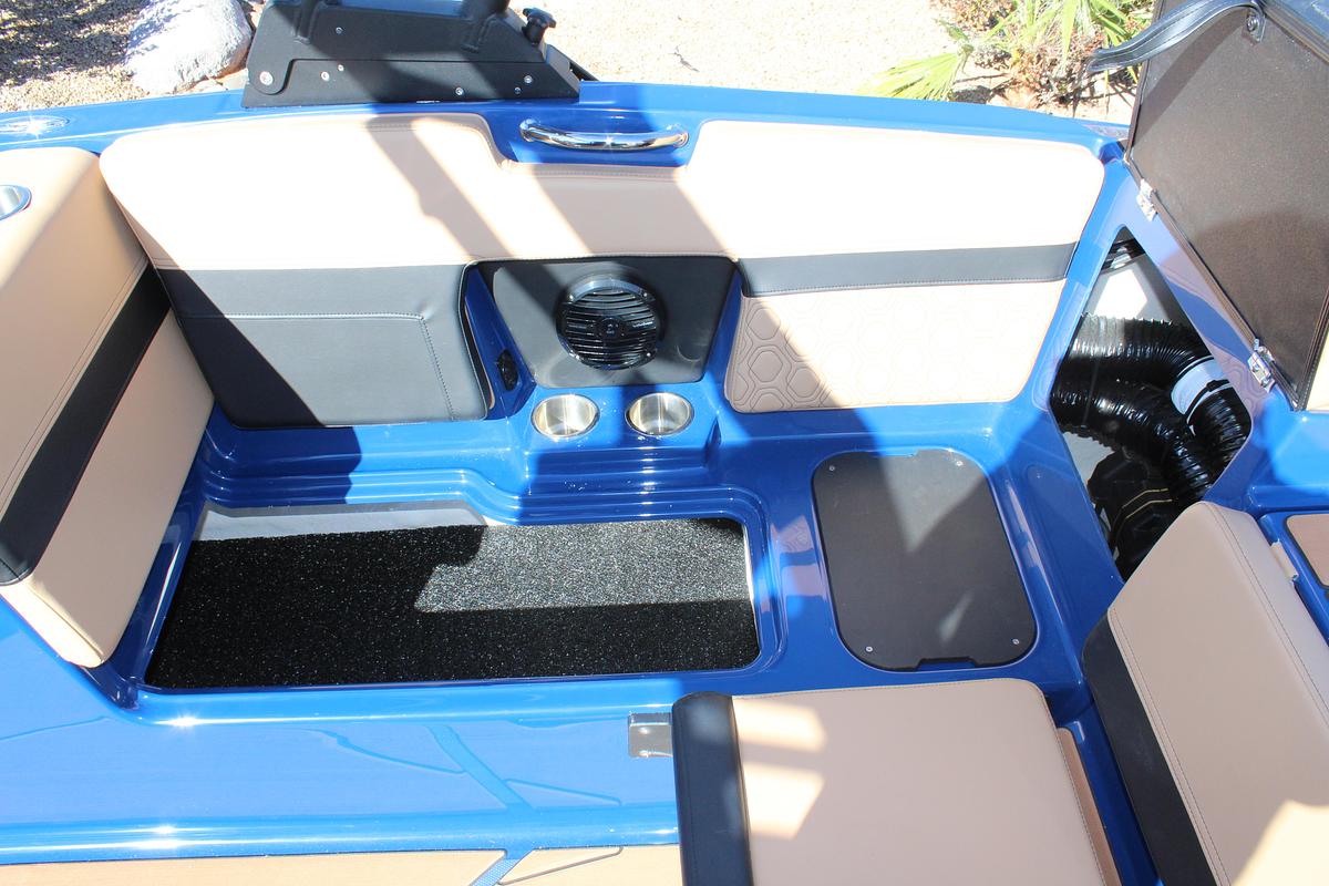 2026 Heyday Wake Boats H22