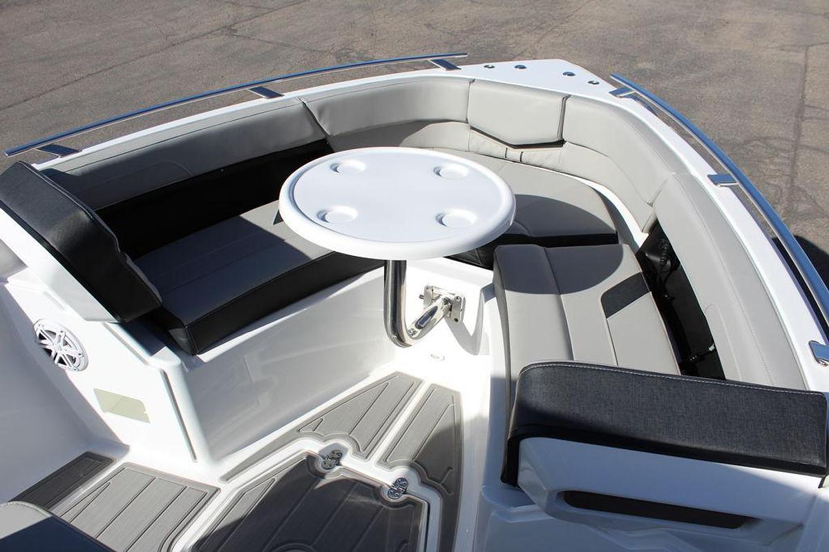 2025 Monterey Elite 27