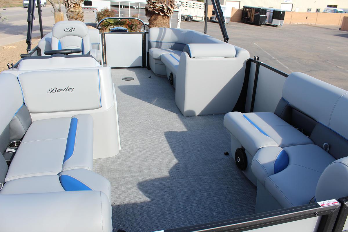 2026 Bentley Pontoons 203 Bolt