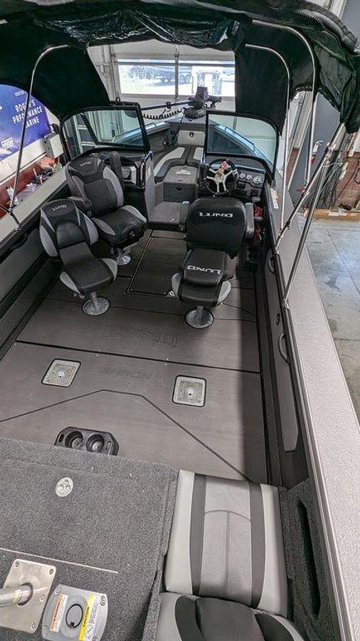 2025 Lund 2275 Baron