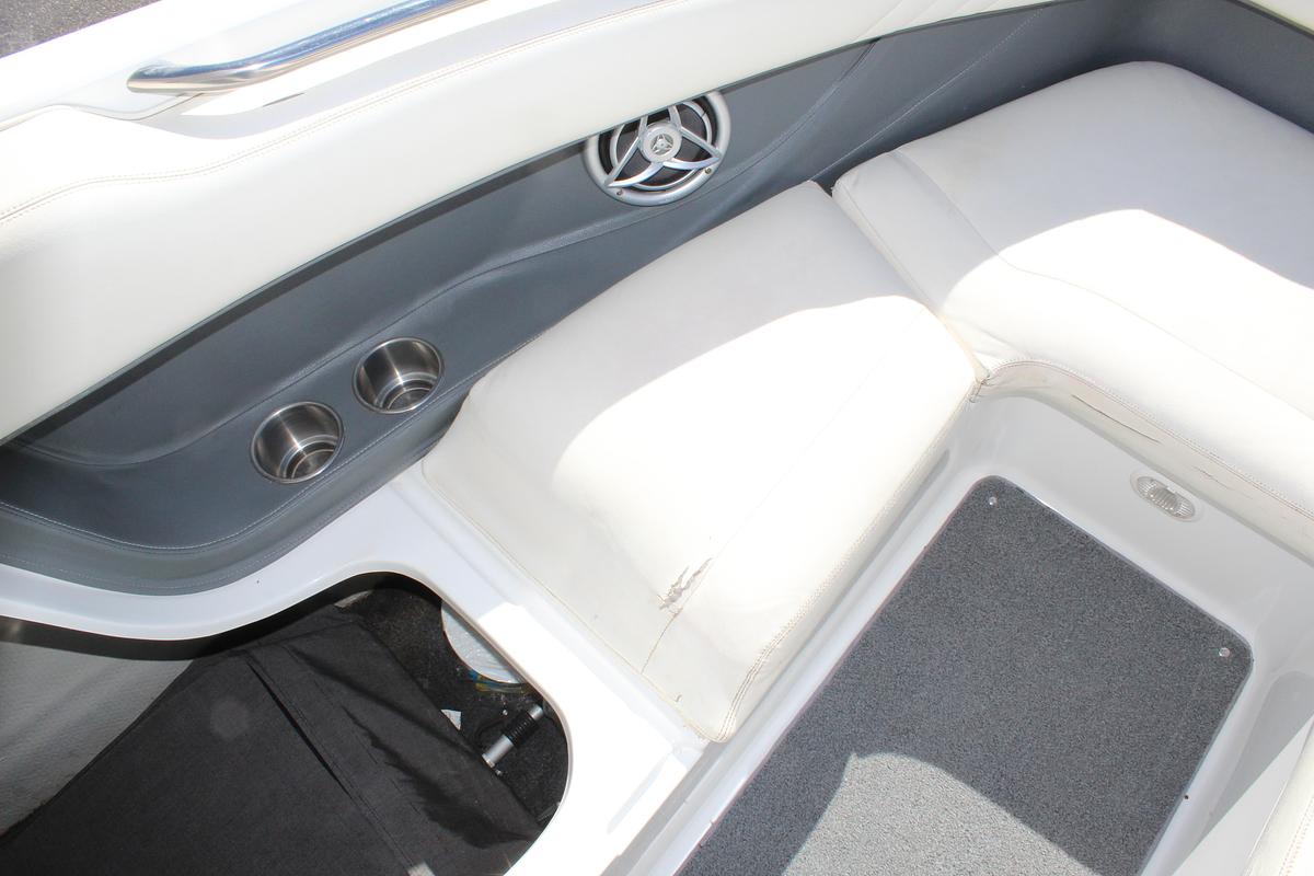 Used 2007 Cobalt 222 BR