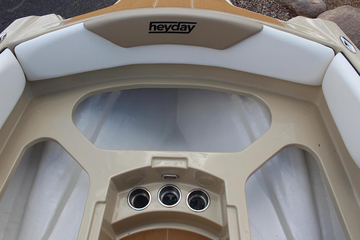 2026 Heyday Wake Boats WTSURF