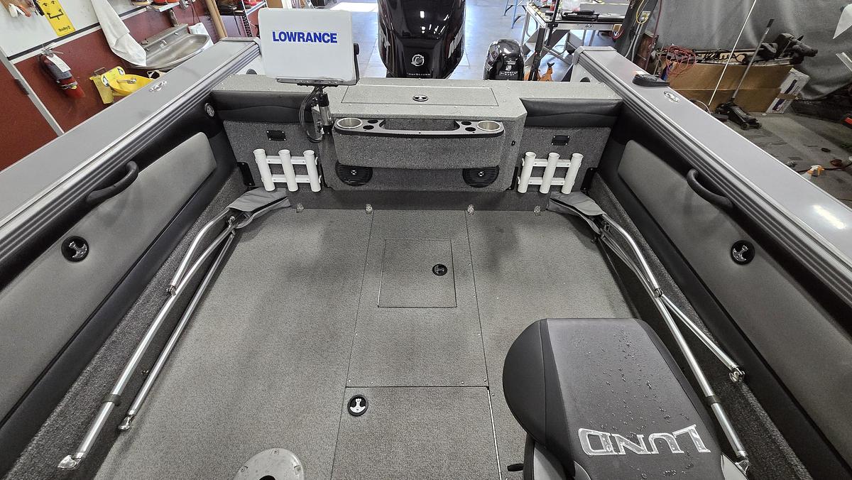 Used 2016 Lund 2075 Tyee Magnum