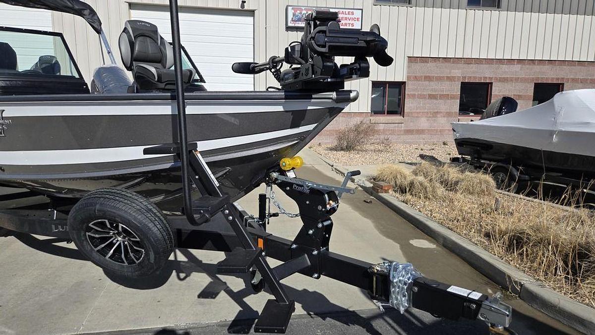 2025 Lund 2175 Pro-V Sport