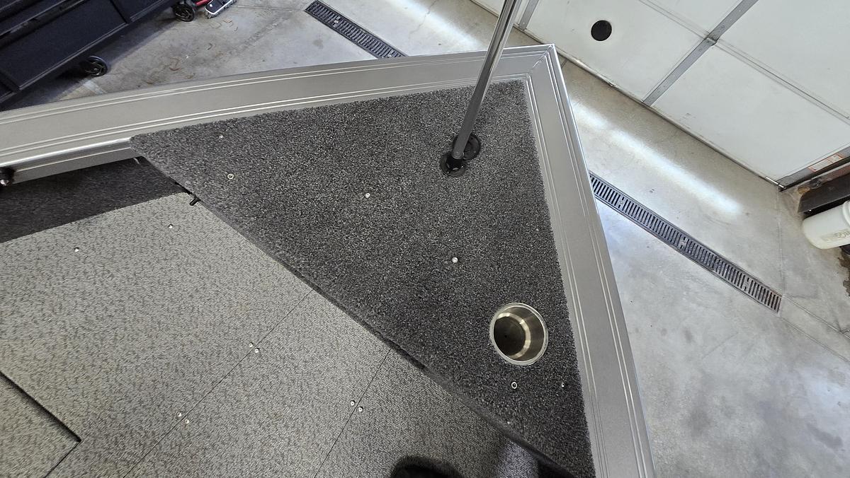 Used 2023 Crestliner 1750 Fish Hawk Platinum Edition