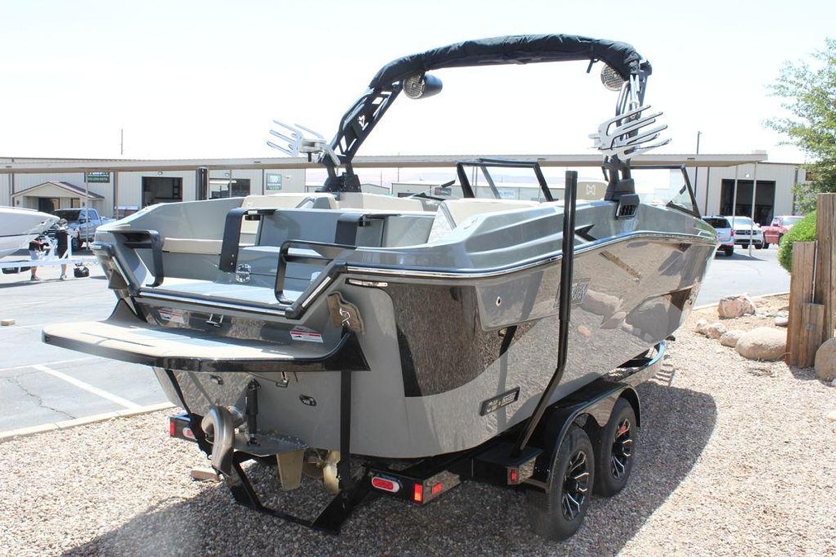 2025 Heyday Wake Boats H22