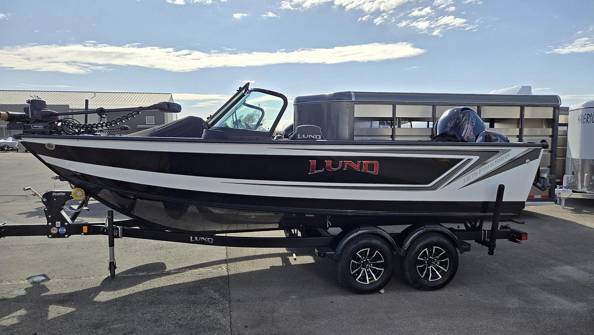 2026 LUND 1875 Fisherman