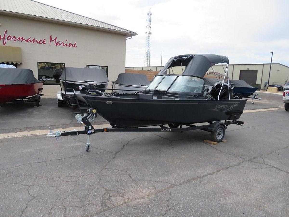 2025 Lund 1650 Angler Sport