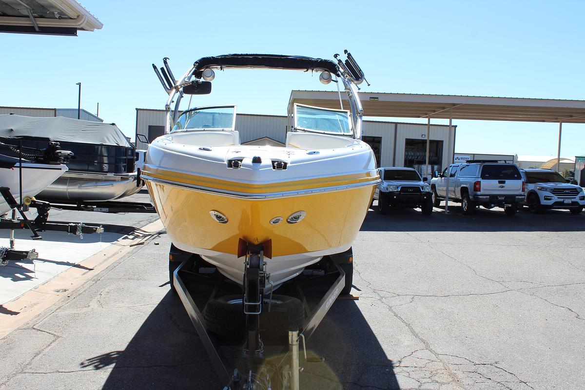 Used 2008 Rinker 246 Captiva