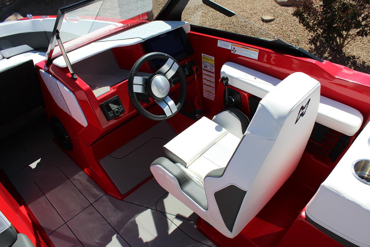 2026 Heyday Wake Boats H22