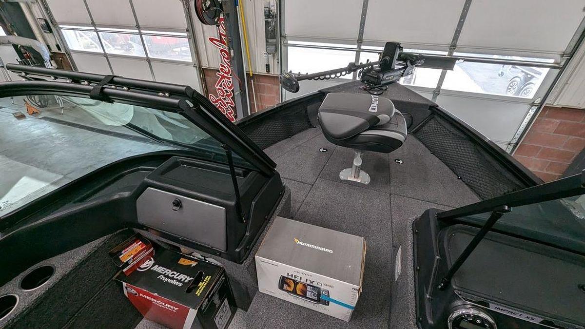 2025 Lund 1875 Impact XS Sport