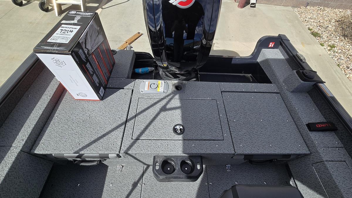 2026 Lund 1775 Adventure Sport